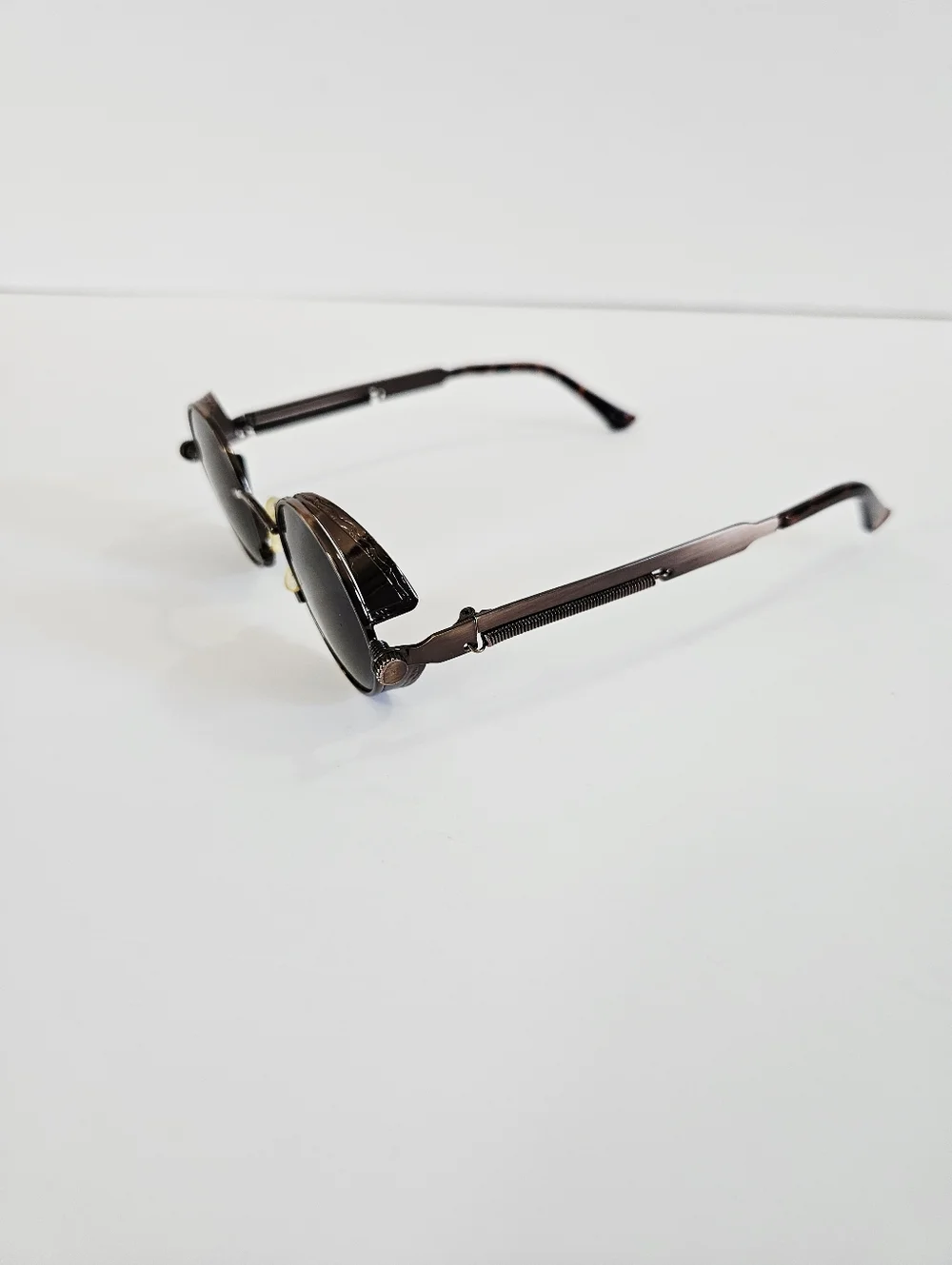 Round Bronze Engraved Metal Frame Spring Accent Circular Steampunk Sunglasses